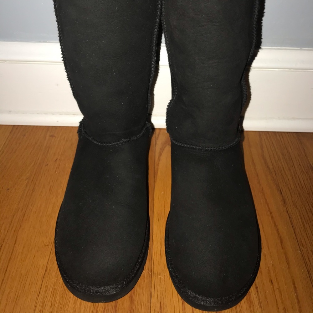 Tall ugg- size 7 Black